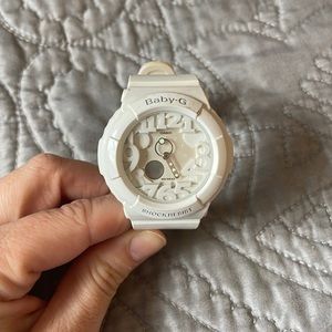 White baby G shock